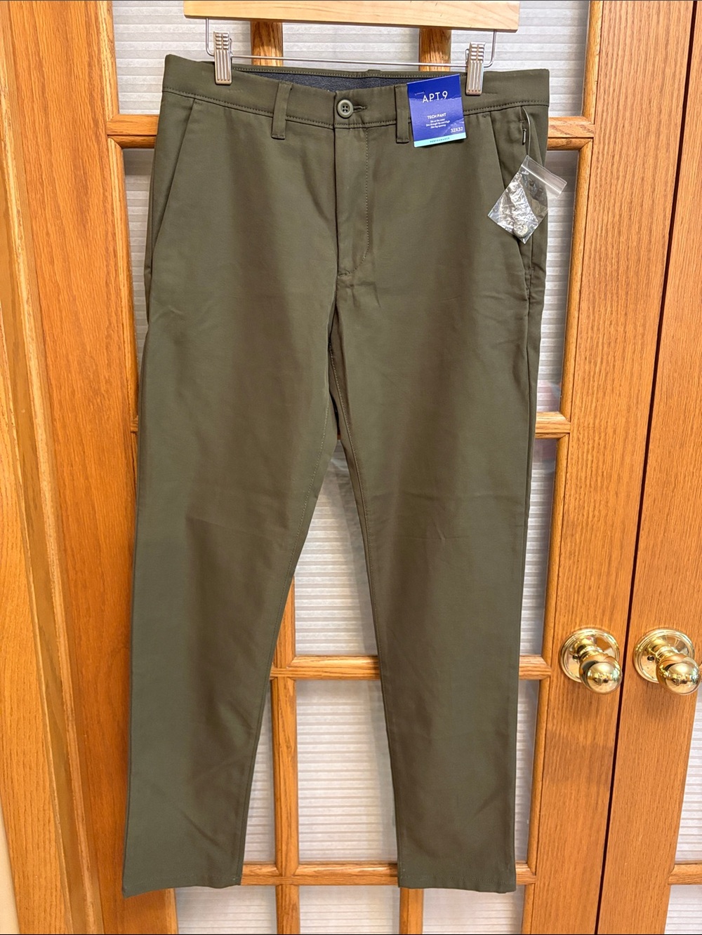 NWT Apt. 9 Men’s Olive Green Slim Tech Pants